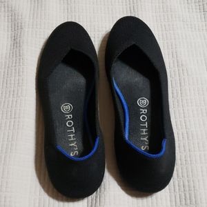 Rothys black round flats. Please read description